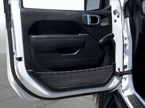 Used 2024 Jeep Wrangler Sport AWD/4WD image 41