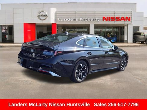 Used 2024 Hyundai Sonata SEL FWD image 3