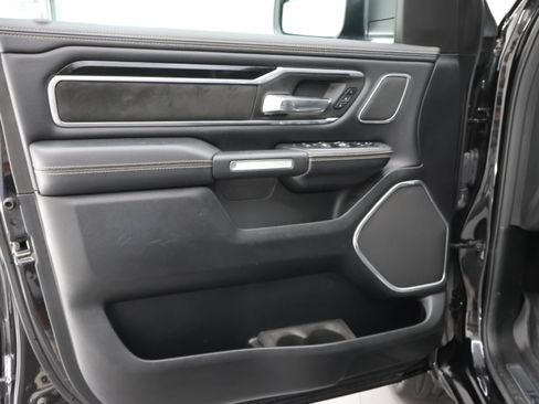 Used 2021 RAM 1500 Laramie AWD/4WD image 39