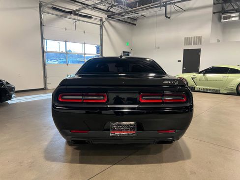 Used 2017 Dodge Challenger SRT Hellcat image 4