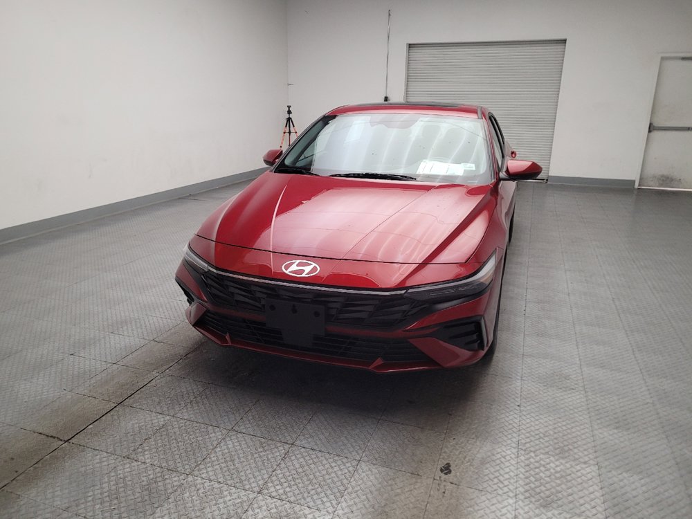 Used 2025 Hyundai Elantra SEL FWD image 15