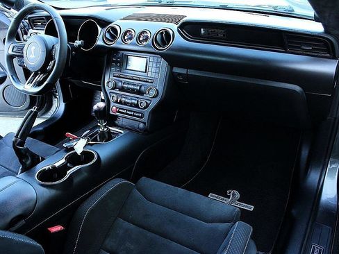 Used 2016 Ford Mustang Shelby GT350 w/ Track Package image 18