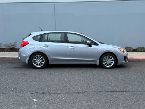 Used 2012 Subaru Impreza 2.0i Premium w/ Popular Pkg 1 image 6