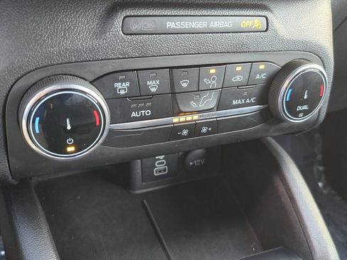 Used 2025 Ford Escape ST-Line FWD image 17