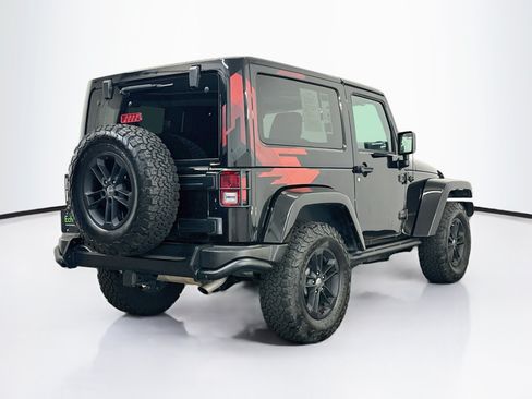 Used 2017 Jeep Wrangler Sahara AWD/4WD image 9
