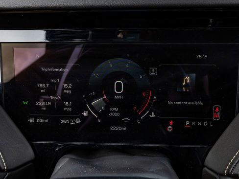 Used 2026 GMC Yukon Elevation AWD/4WD image 19