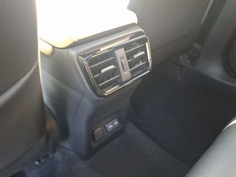 Used 2024 Lexus NX 250 FWD image 9