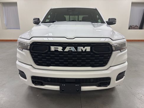 New 2026 RAM 1500 4x4 Crew Cab image 3