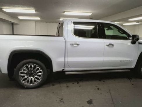 New 2026 GMC Sierra 1500 Denali Ultimate AWD/4WD image 9