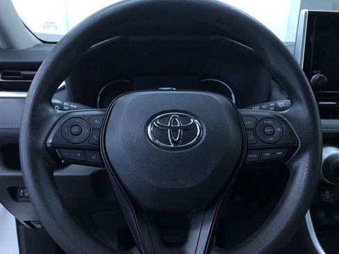 Certified 2025 Toyota RAV4 LE image 24