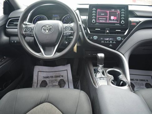 Used 2023 Toyota Camry LE image 3