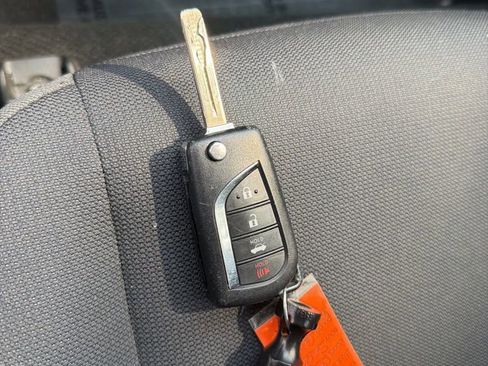 Used 2024 Toyota Corolla LE image 27