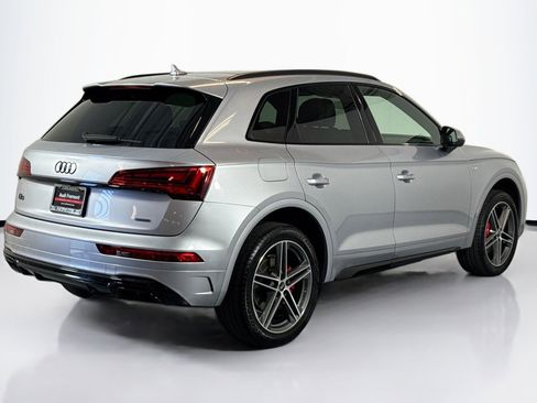 Used 2025 Audi Q5 e Premium Plus w/ Premium Plus Package image 5