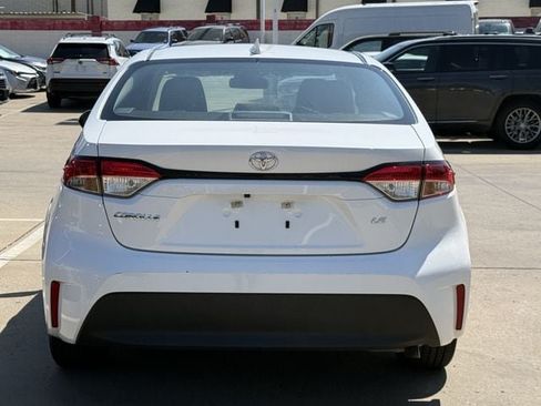 Used 2024 Toyota Corolla LE FWD image 5