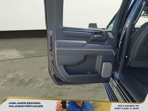 Used 2024 GMC Sierra 2500 AT4X AWD/4WD image 27