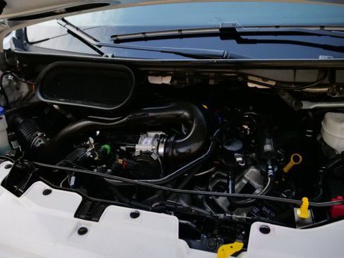 Used 2025 Ford Transit 350 XLT image 34