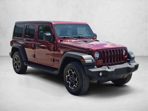 Used 2021 Jeep Wrangler Unlimited Sport AWD/4WD image 3