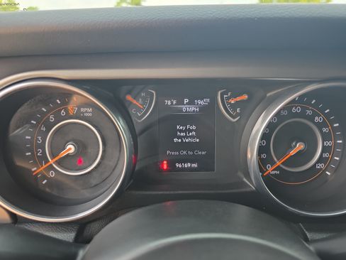 Used 2018 Jeep Wrangler Unlimited Sport S AWD/4WD image 20