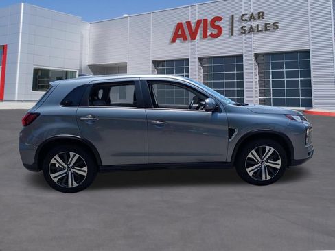Used 2025 Mitsubishi Outlander Sport SE AWD/4WD image 5