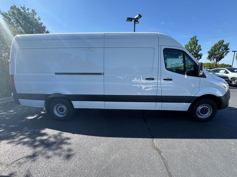 New 2025 Mercedes-Benz Sprinter 3500 image 25