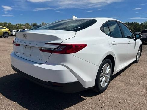 Used 2025 Toyota Camry LE FWD image 5