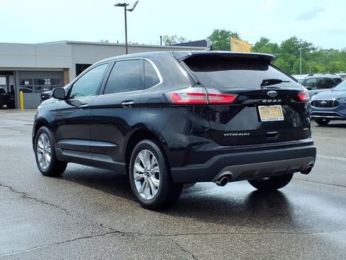 Certified 2024 Ford Edge Titanium AWD/4WD image 4