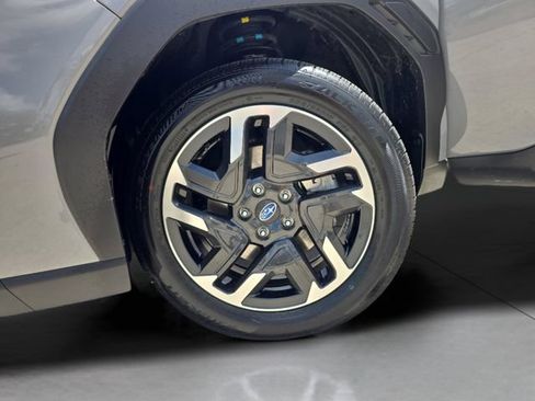 Used 2025 Subaru Forester Limited AWD/4WD image 29