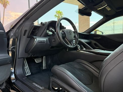Used 2018 Lexus LC 500 Coupe w/ Sport Package RWD image 32