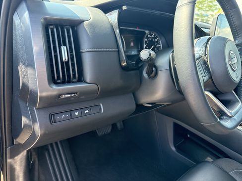 Certified 2023 Nissan Pathfinder SL AWD/4WD image 14