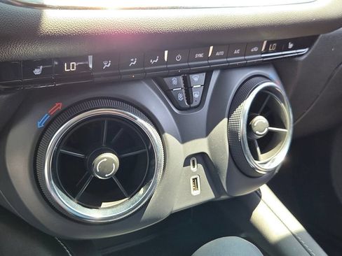 Used 2025 Chevrolet Blazer LT w/ Driver Confidence Package FWD image 20