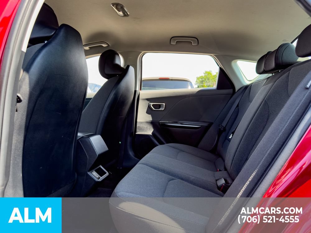 Used 2025 Kia K4 FWD image 11
