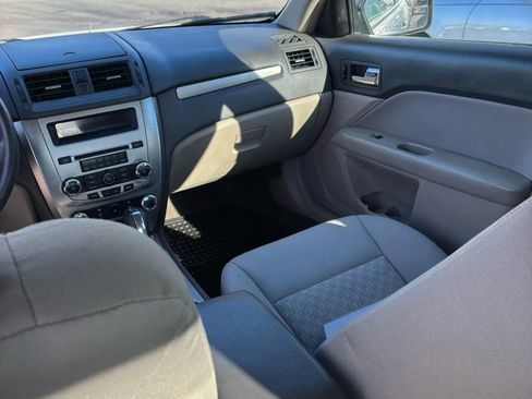 Used 2011 Ford Fusion S image 19