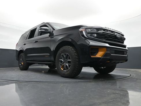 Used 2025 Ford Expedition Tremor image 32