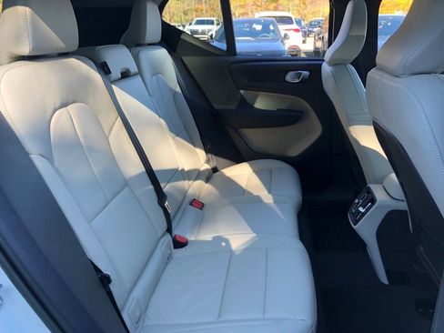 Used 2023 Volvo XC40 B5 Plus w/ Driver Assist Package image 35