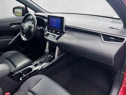 Used 2024 Toyota Corolla Cross AWD Hybrid w/ Convenience Package image 21