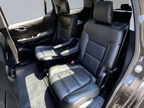 Used 2019 GMC Acadia SLT w/ Black Edition AWD/4WD image 26