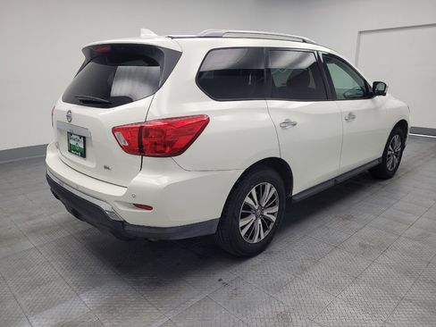 Used 2019 Nissan Pathfinder SL image 9
