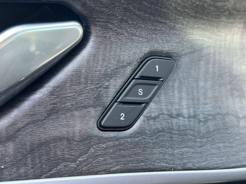 New 2025 Jeep Grand Cherokee Limited w/ Luxury Tech Group II image 21