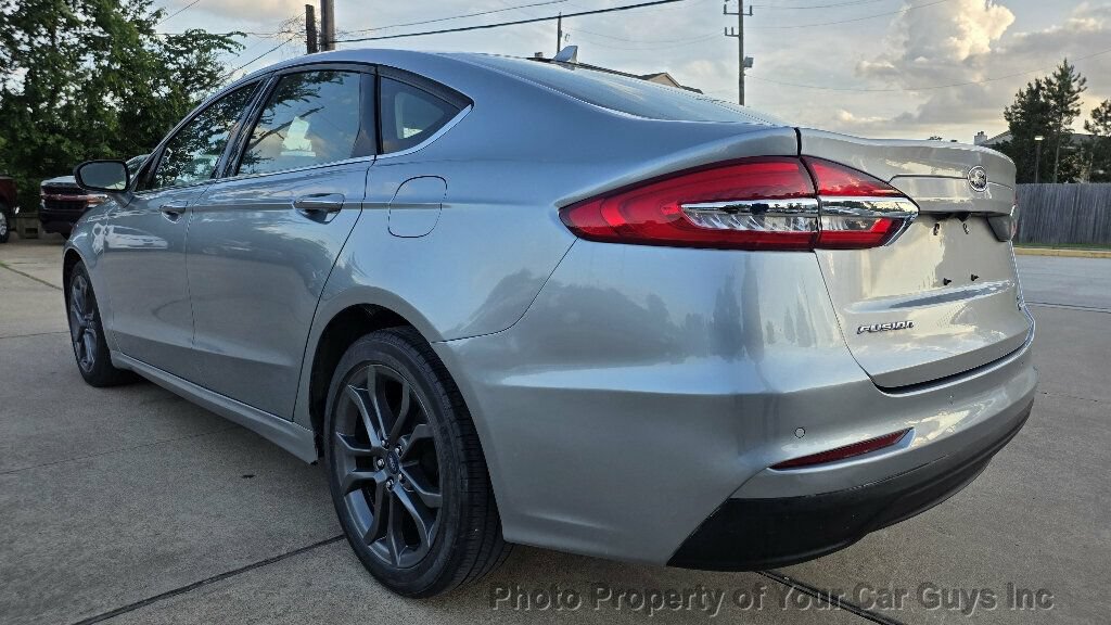 Used 2020 Ford Fusion SEL FWD image 19