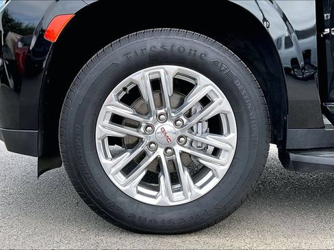 Used 2023 GMC Yukon SLT AWD/4WD image 34