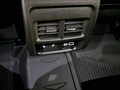 Used 2024 Cadillac XT4 Premium Luxury image 26