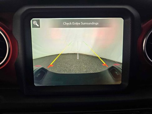 Used 2022 Jeep Gladiator Rubicon w/ LED Lighting Group image 27