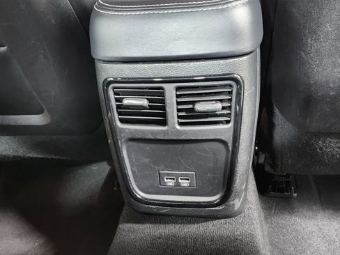 Used 2023 Chrysler 300 S image 22