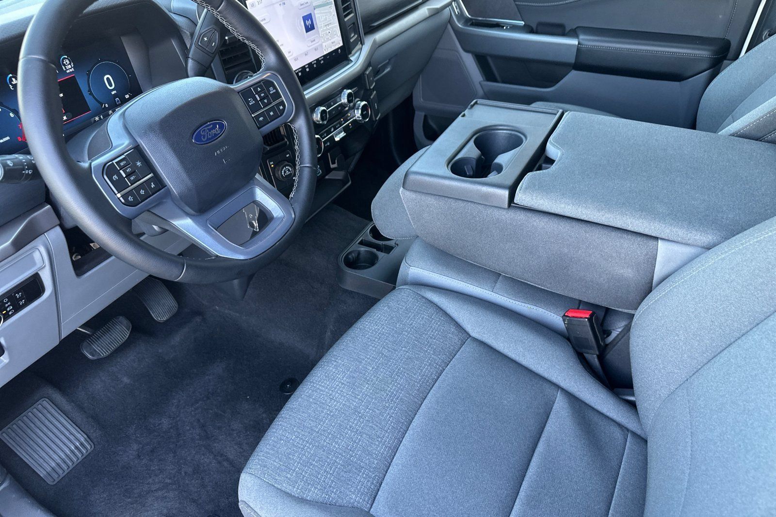 Used 2024 Ford F150 XLT AWD/4WD image 10