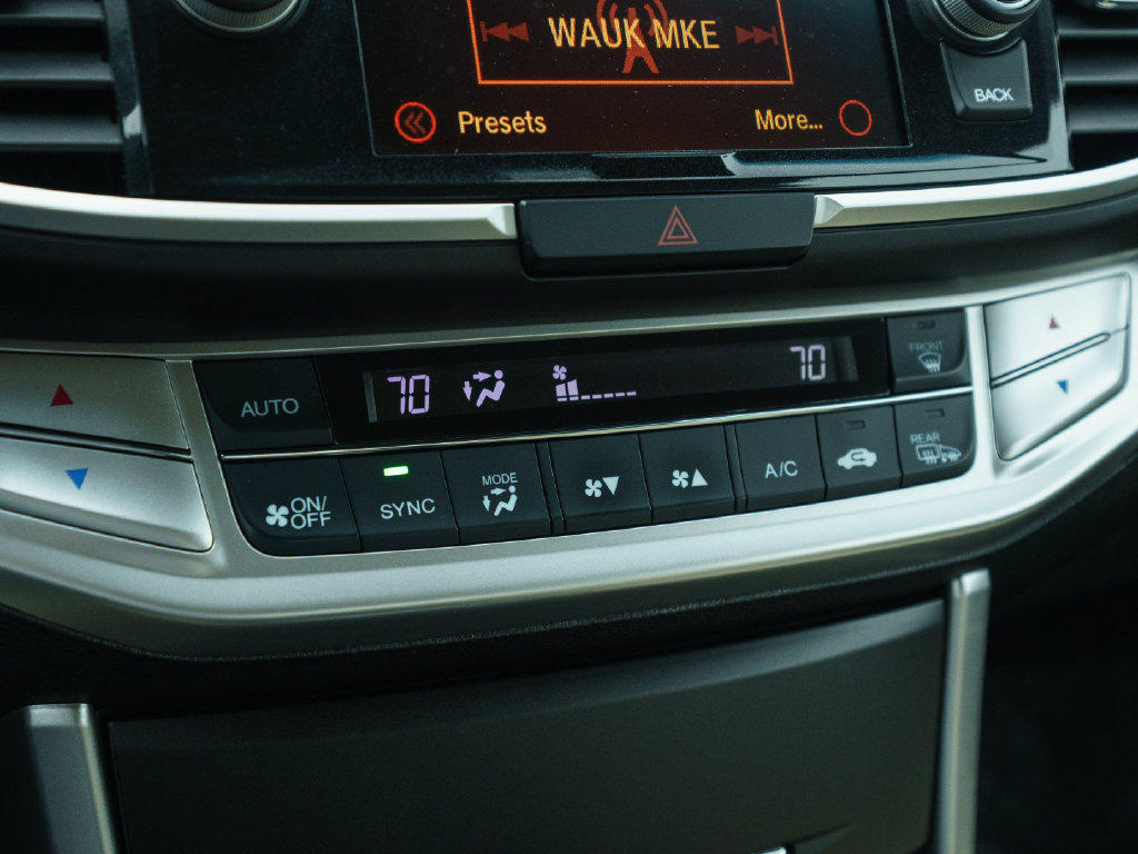 Used 2015 Honda Accord EX-L image 26