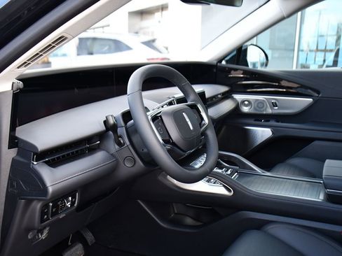 New 2026 Lincoln Nautilus Reserve AWD/4WD image 11