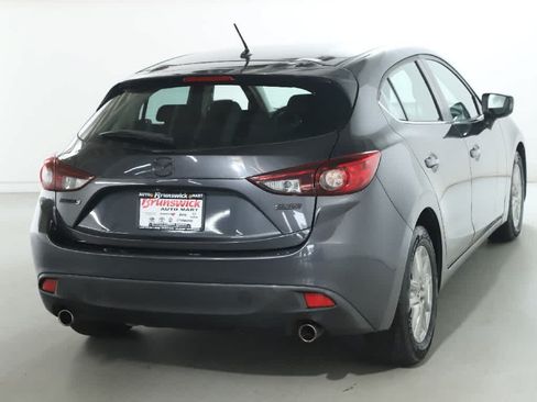 Used 2016 MAZDA MAZDA3 i Sport w/ Preferred Equipment Package FWD image 47