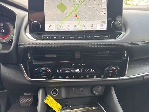 Used 2021 Nissan Rogue Platinum image 20