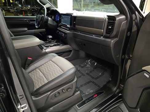 Used 2024 Chevrolet Silverado 1500 ZR2 AWD/4WD image 37