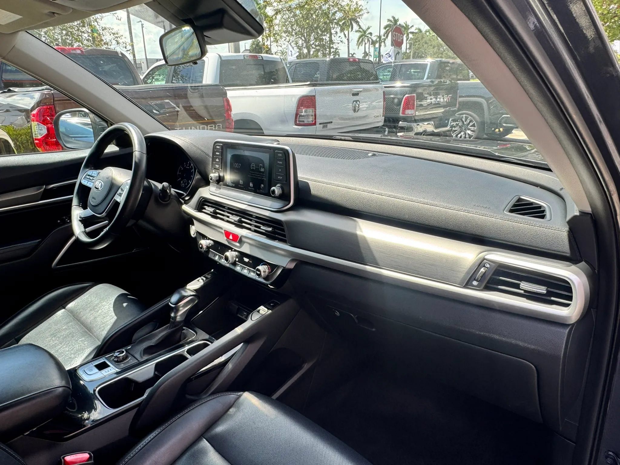 Used 2020 Kia Telluride S AWD/4WD image 25